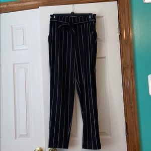 Loose fitting Dress Pants